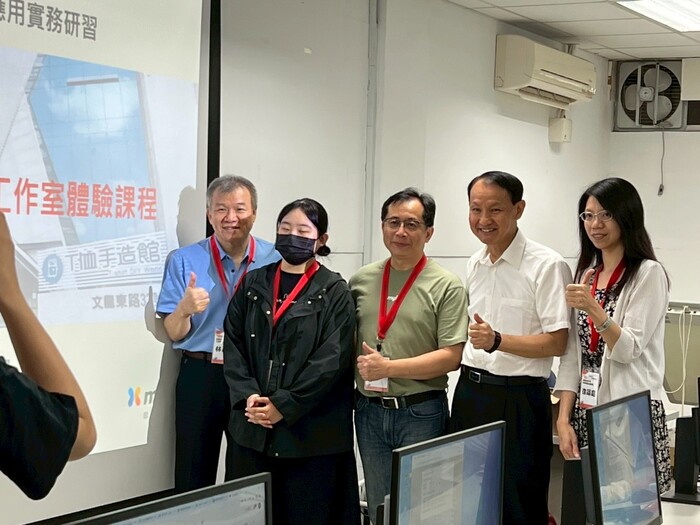 60422電腦教室圖片