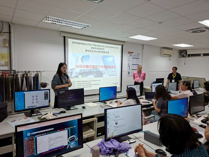 60422電腦教室圖片